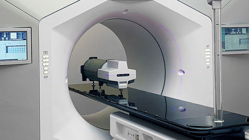 Delta4 Phantom+ together with Varian Halcyon ready for patient QA