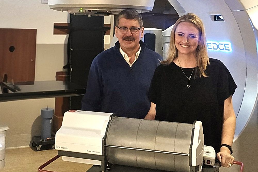 Delta4 Phantom+ on the couch of a Varian Edge